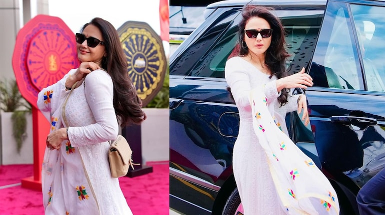  Preity Zinta’s Ethnic suit