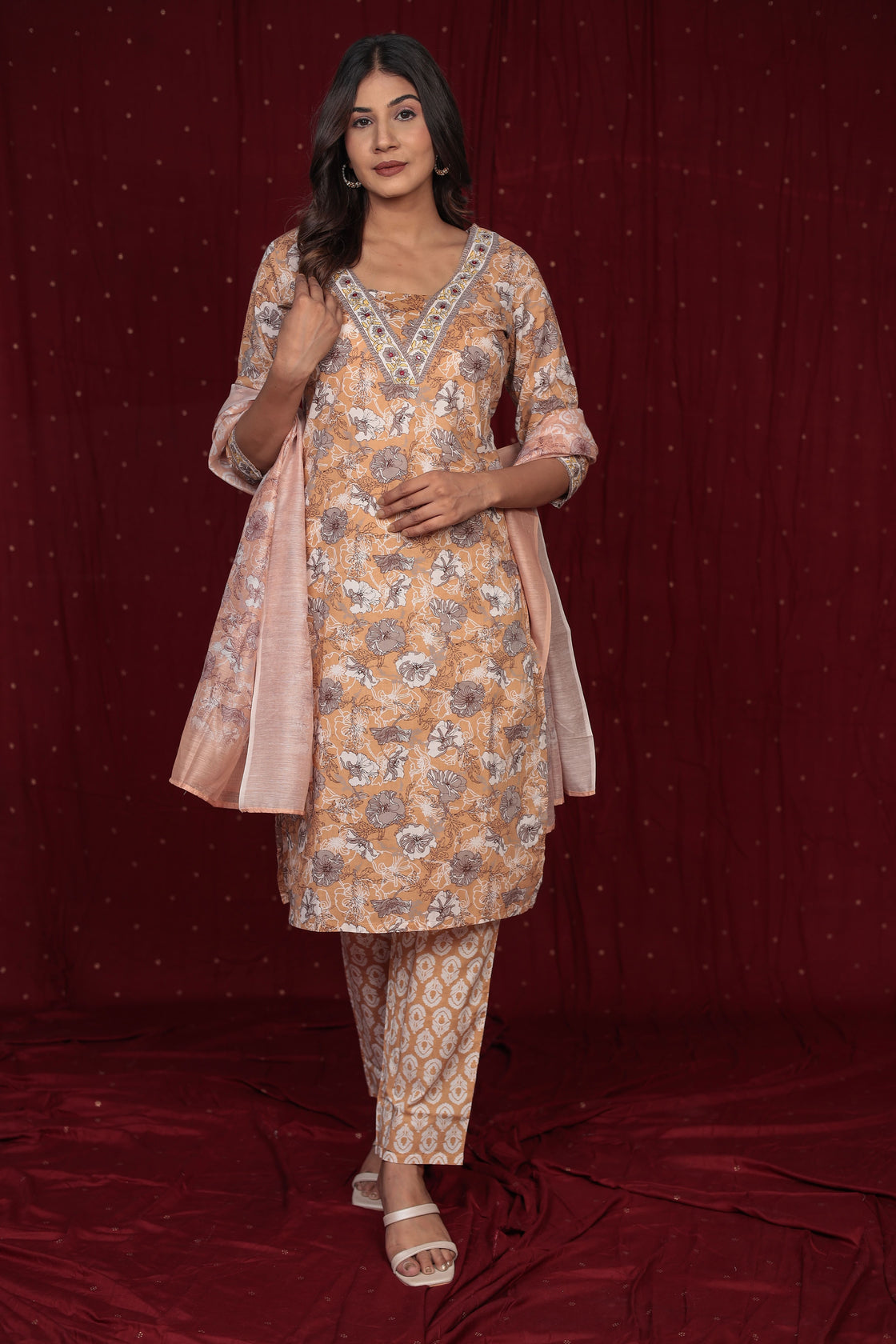 Pure Cotton Musturd Brown Dupatta Set Detailed With Manual Embroidery
