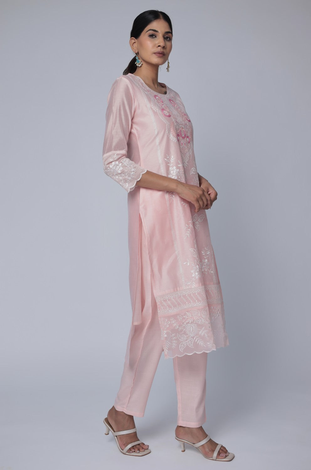 Light Peach Chanderi Dupatta Set with All-Over Subtle Embroidery