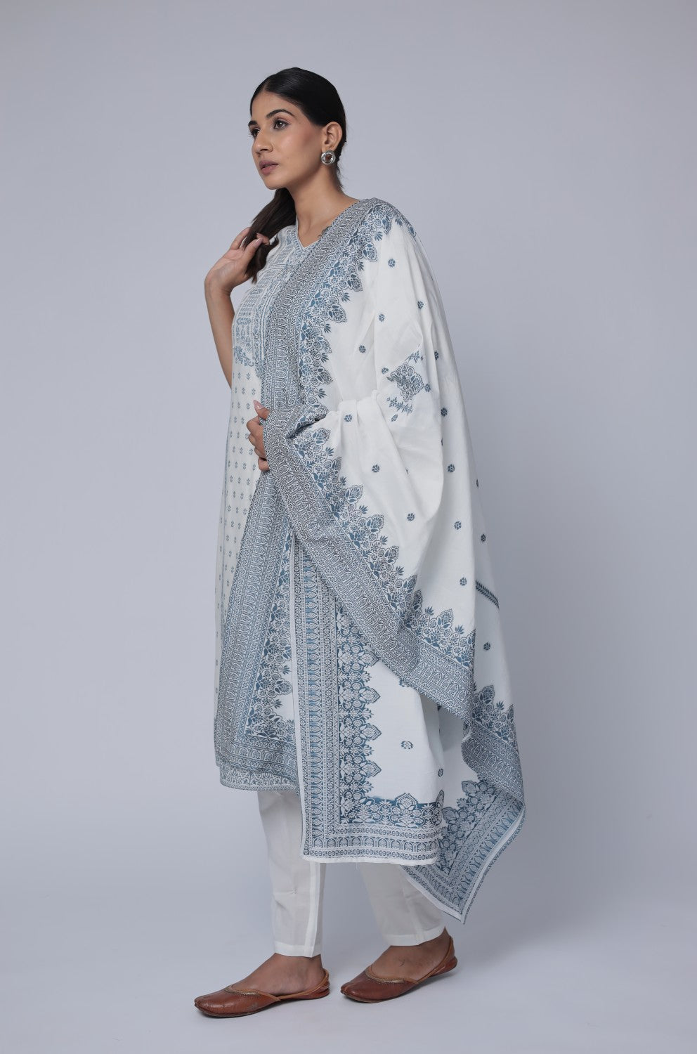 Off White Cotton Jacquard Dupatta Set detailed with Exquisite Blue detailing on front