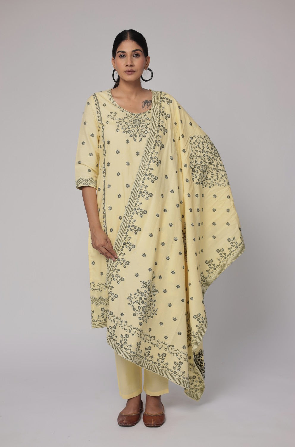 Cream Yellow cotton jacquard dupatta set detailed with merging embroidery on front