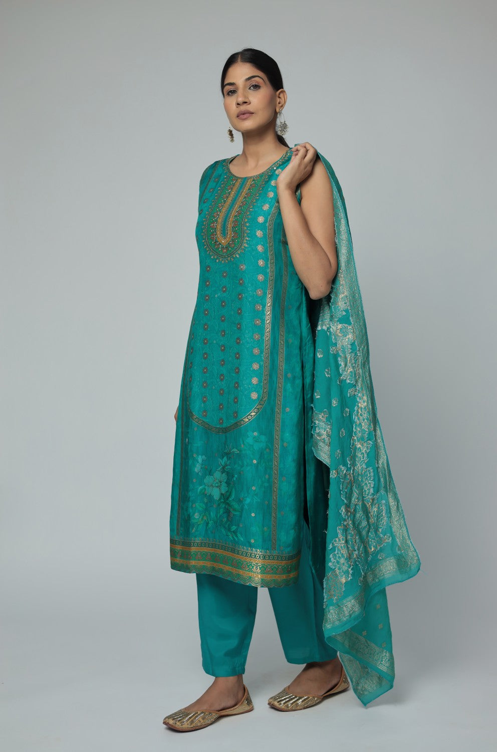 Banarasi Jacquard Chanderi Rama Green Suit with Jacquard Dupatta, Soft Silk Pant and Inner Lining in Kurti