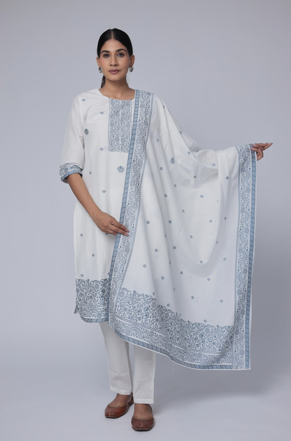 White Blue cotton jacquard dupatta set detailed with detailing on front