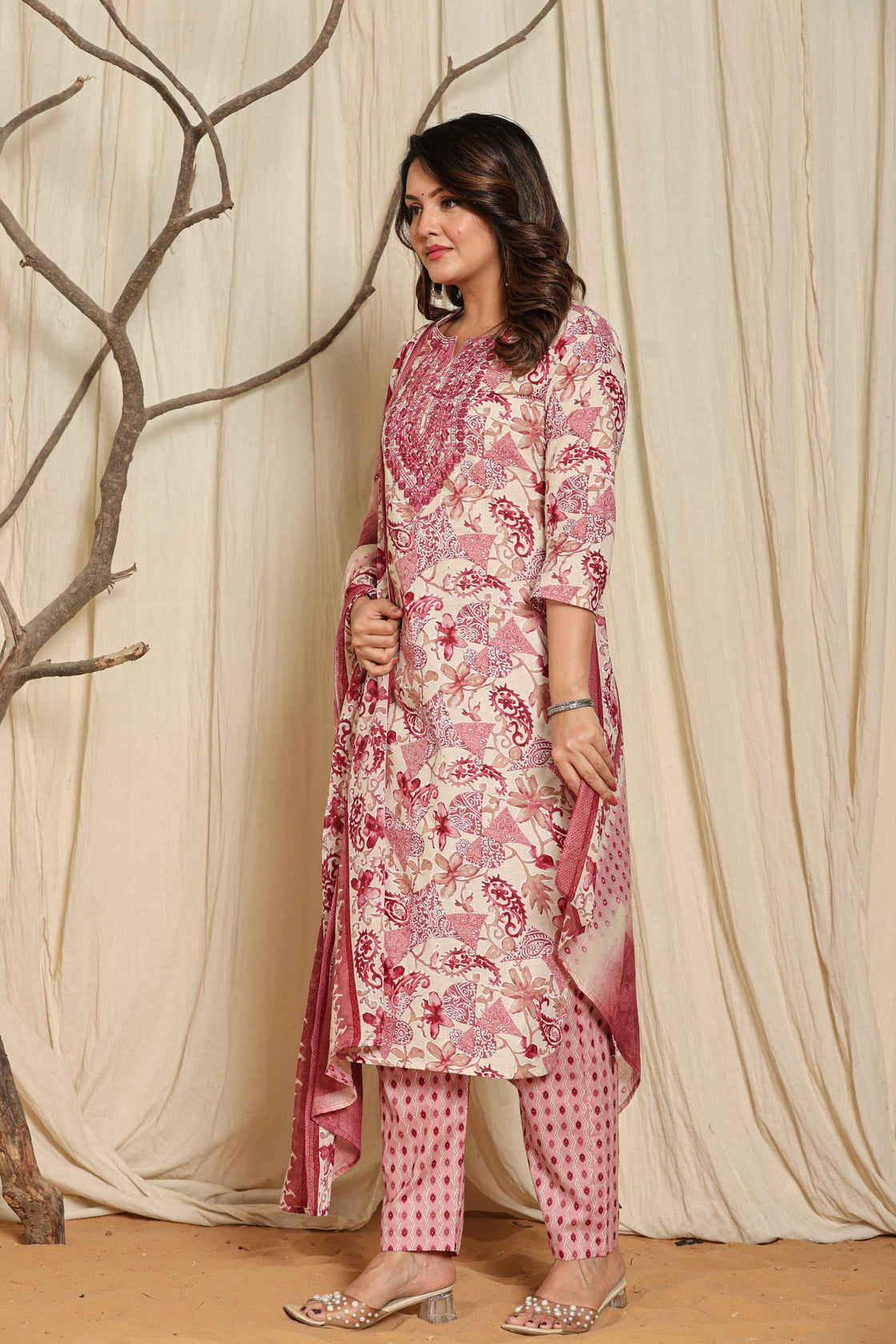 Back view of the premium cotton floral printed dupatta set, showing the consistent pattern and comfortable silhouette.